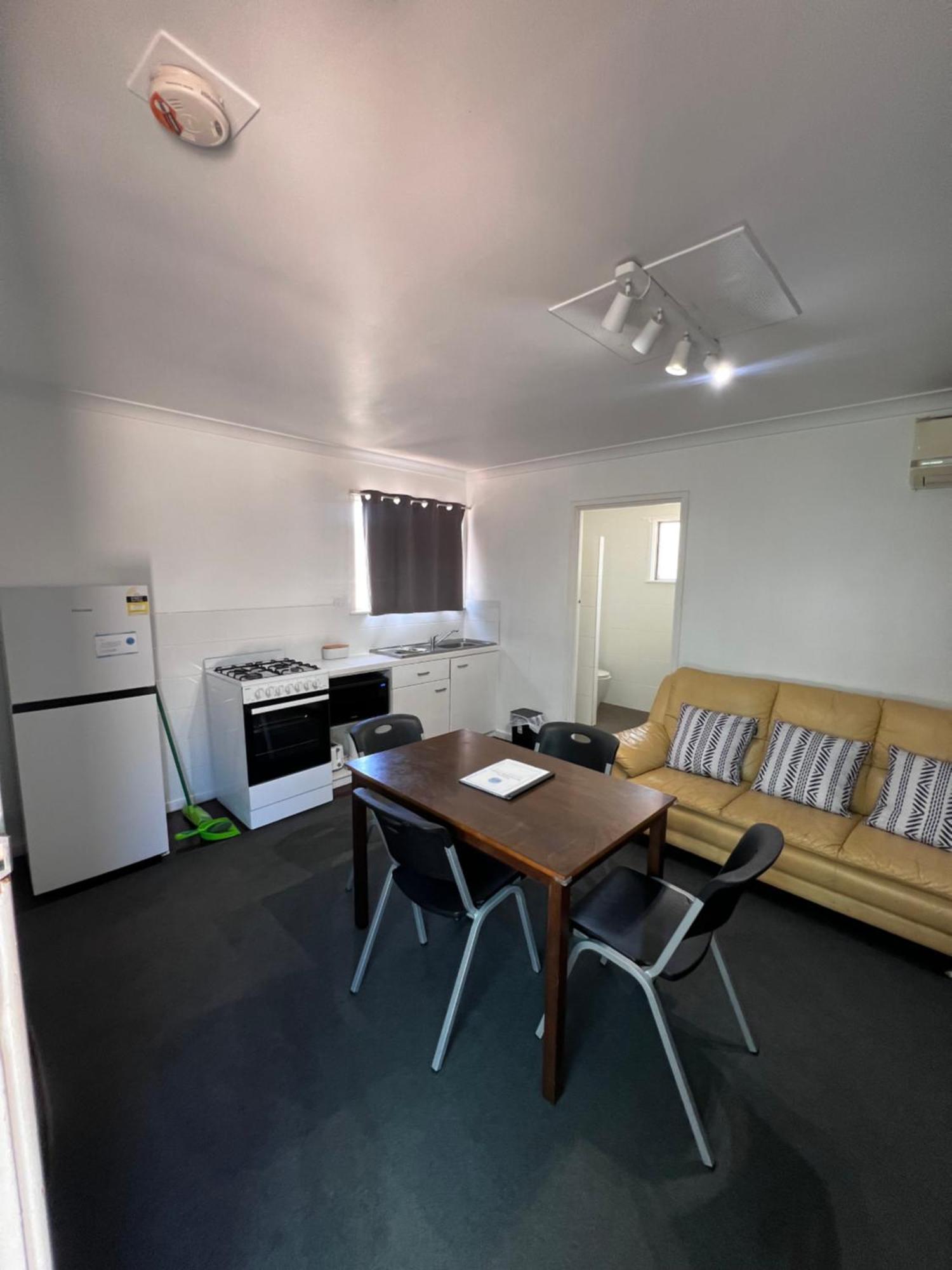 Shark Bay Cottages Denham Exterior foto